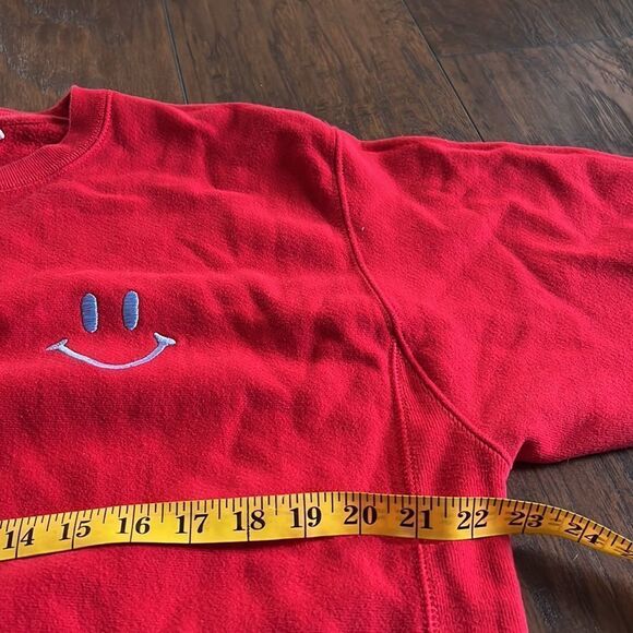 Champion Reverse Weave sweatshirt size M with smile face embroidered on chest - Picture 5 of 8
